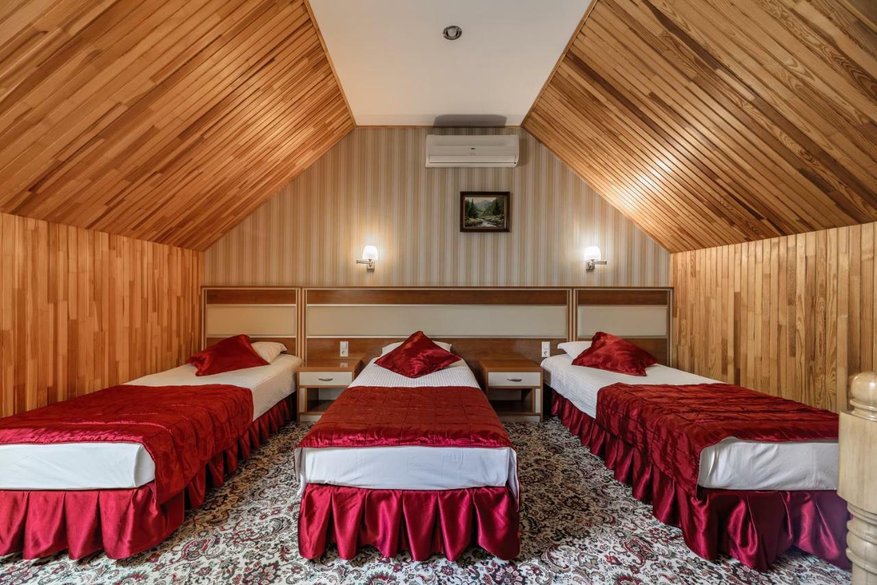 Malekhuv Status Hotel מראה חיצוני תמונה