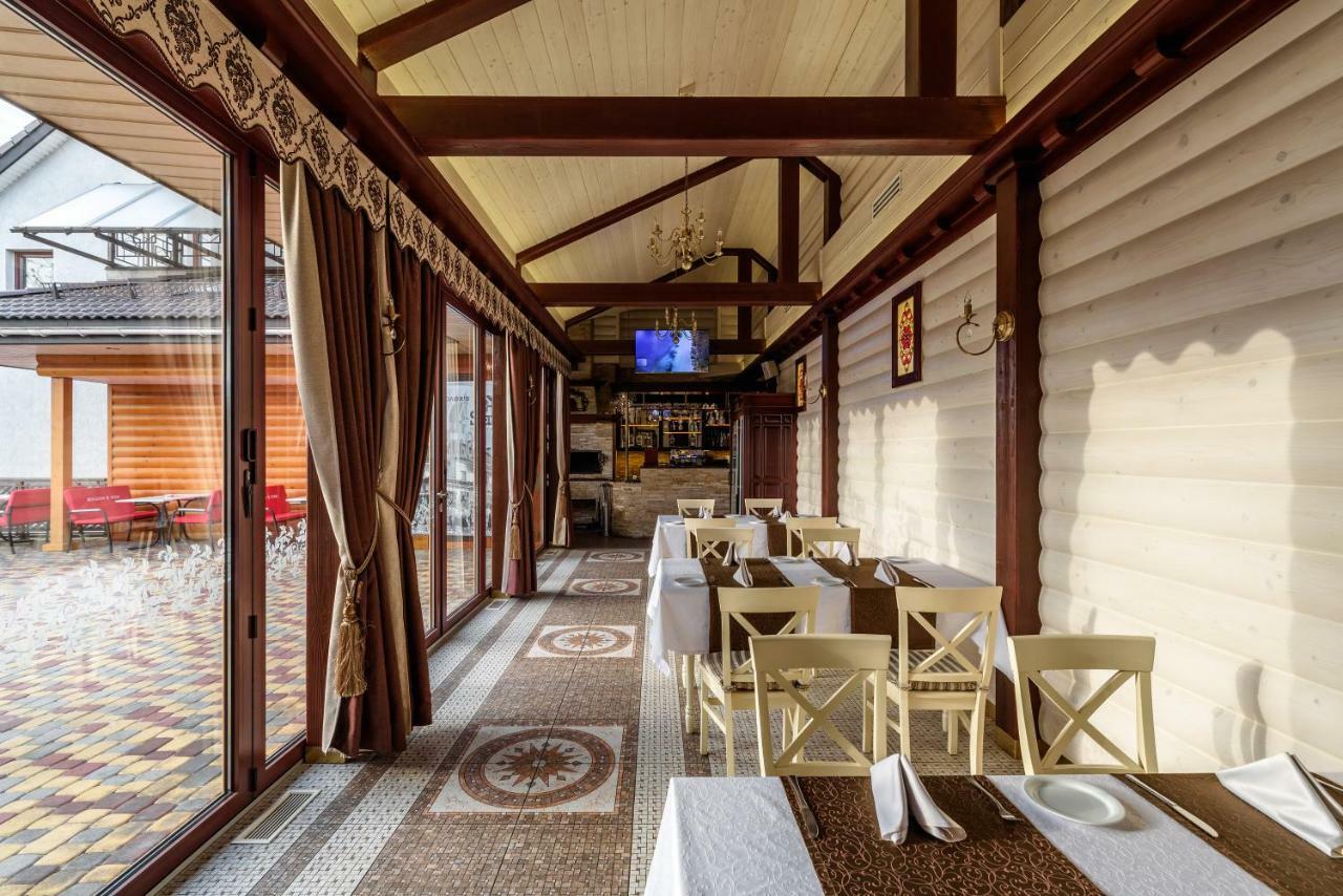 Malekhuv Status Hotel מראה חיצוני תמונה