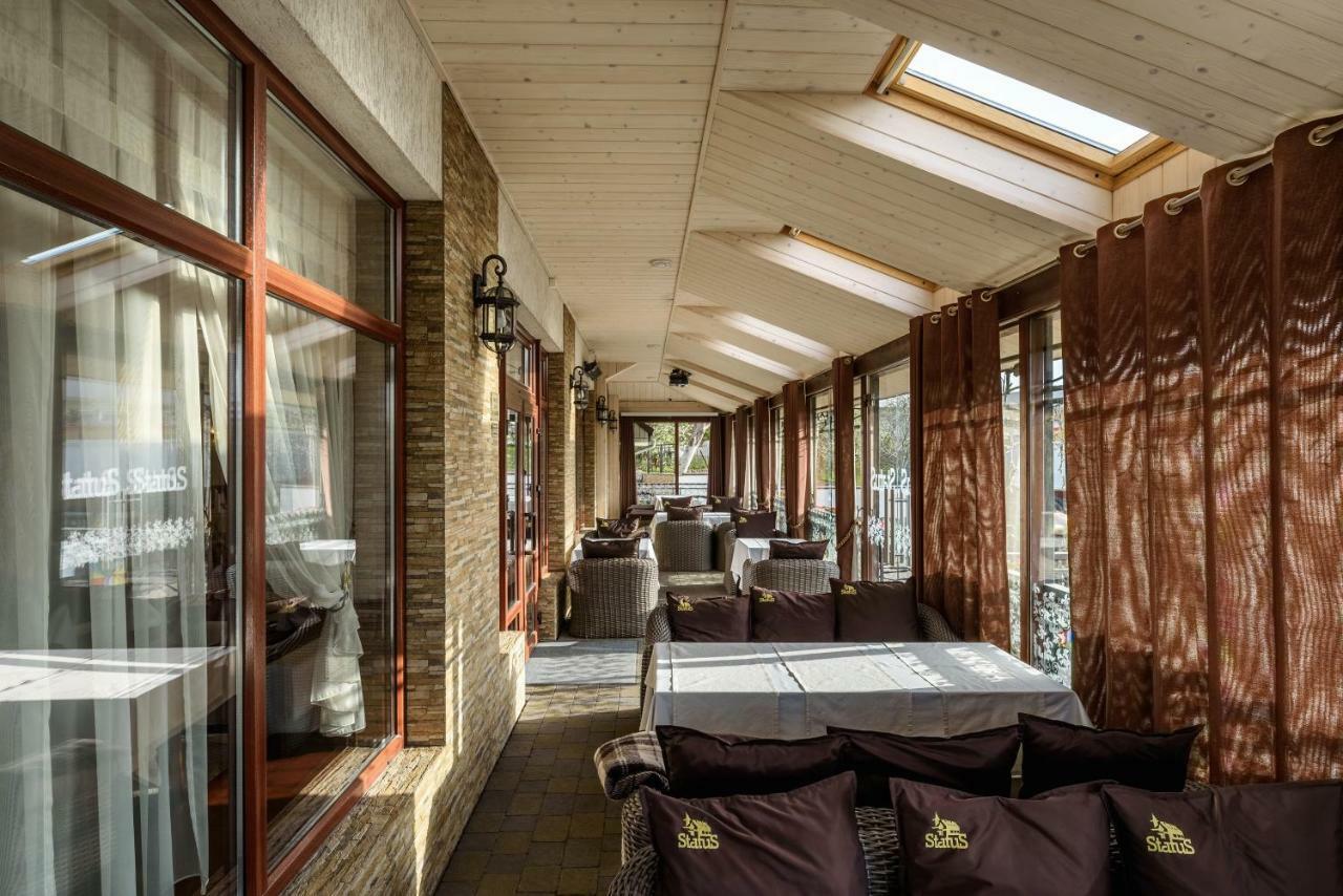 Malekhuv Status Hotel מראה חיצוני תמונה